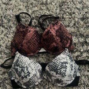PINK Wear Everywhere Bras - size 32B
